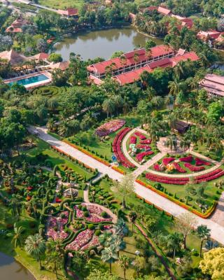 Horizon Village & Resort