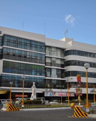 Days Hotel by Wyndham Iloilo