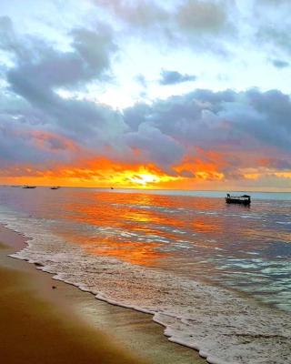 COCO REEF ECOLODGE