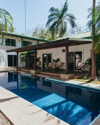 Dream Surf House Avellana