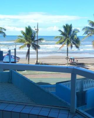 Ótimo Apartamento Frente ao Mar em Mongaguá