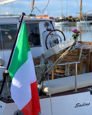 Sailing Nights Boat&breakfast