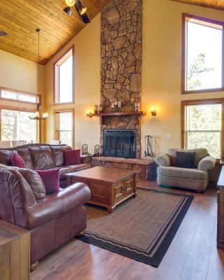Mtn-View Hilltop Hideaway with Deck in Show Low
