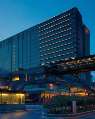 Sheraton Grand Bangalore Hotel at Brigade Gateway