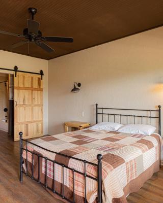 Miners Cabin #2 - One Queen Bed - Accessible Room - Private Balcony