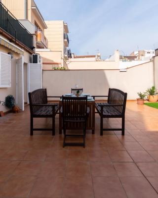 Apartamento con gran patio y excelente ubicación!