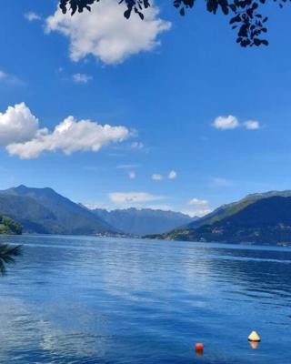 La terrazza sul lago