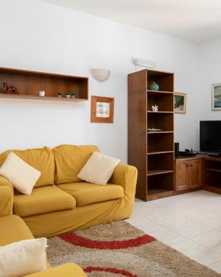Modern 2BR Apartment close to sea, in the heart of Sliema