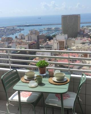 Estudio con impresionantes vistas en Alicante centro
