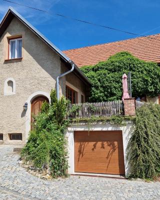 Amazing 5 bedroom house KRUMLOV 82 - 4 min walk to main square