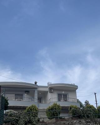 Vila HALIM BANI