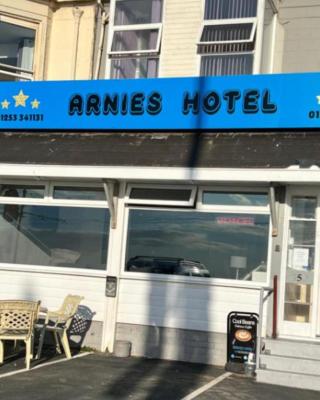 Arnies Hotel