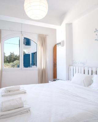 Livadia Seaside Studios 8