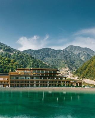 فندق منتجع قفقاز توفنداغ مونتاين 