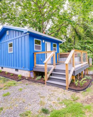 Cozy Hikers Hideaway Steps From Creeper Trail!