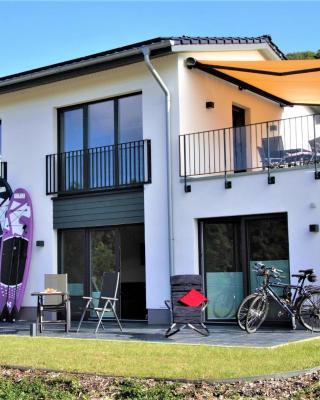 Ferienhaus direkt am Diemelsee-Heringhausen-Willingen-Toplage-Sauna-3 Schlafzimmer-2 Terrassen-109 qm-incl Wäsche