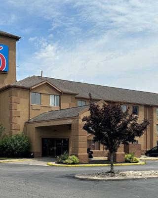 Motel 6-Indianapolis, IN - Airport