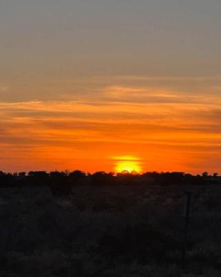 Grand Canyon Cabin, Breathtaking sunsets/sunrises!!