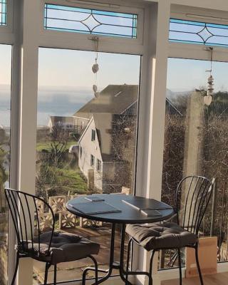 KINGHORN - Private room, ensuite & sunroom with Fab views