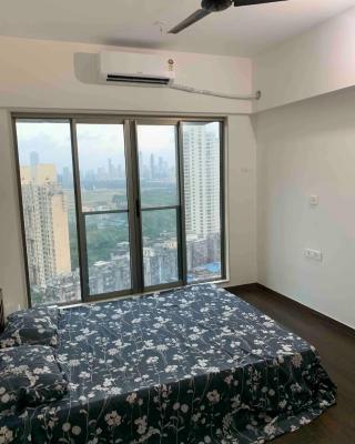Room in Flat with Amazing City and Sea View
