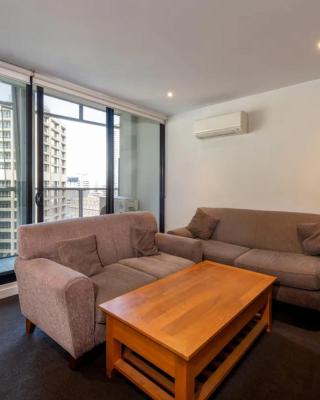 Excellent location 2 Bedroom Apartment next to Southern Cross