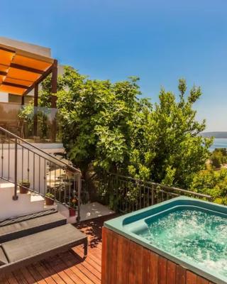 Blu Breeze Apartments