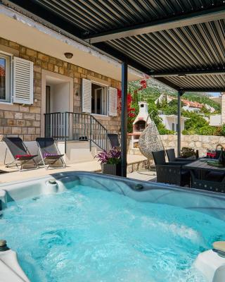 Apartment Aqua Dream - Private Jacuzzi, Wood BBQ , Terrace , Ground floor