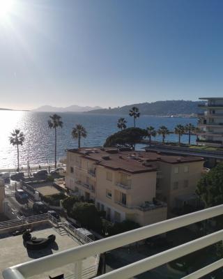 JUAN LES PINS 2P Le Tropique