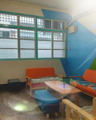 老宅小巷6人包棟民宿