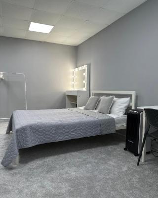 P2B hostel & bar