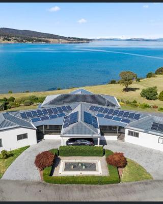 Amazing Sea Views Luxury House