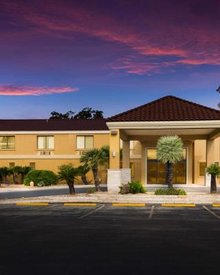 SureStay Plus Hotel by Best Western San Antonio North