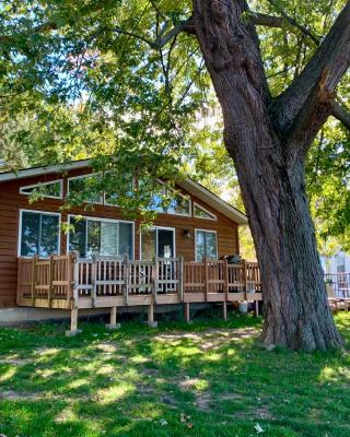 Merland Park Cottages and Motel