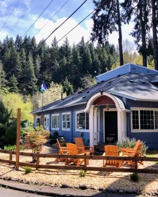 Westfir Lodge & Mountain Market