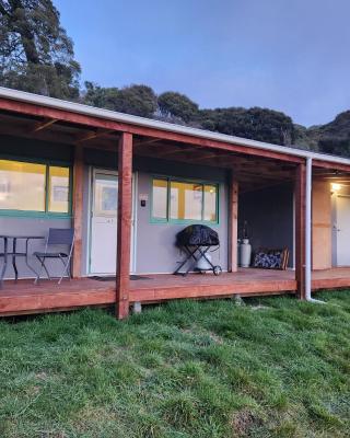 Glenwood Akaroa Bush Retreat - Kanuka Hut