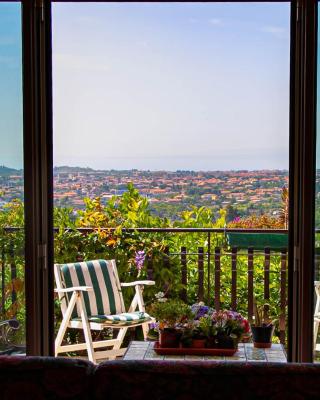 MAGIA & EMOZIONI - Trecastagni- Falde ETNA Villa vista mare