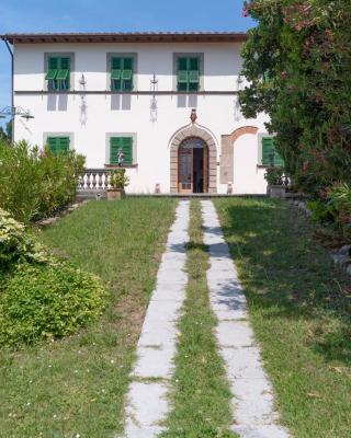 VILLA Castel del Monte PINOCCHIO story by COLLODI
