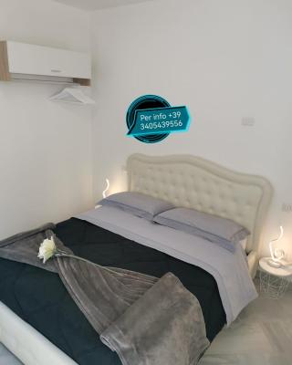 LONATE ROOM