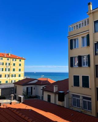 casa vista mare centrale varazze