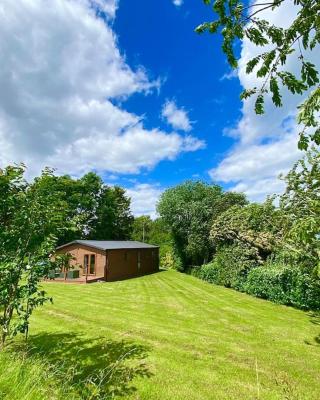 Gorstage Meadows Luxury 2 Bedroom Lodge in Rural Cheshire