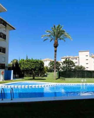 Vibrant central Albir pad