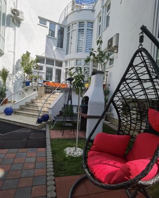Fitness House with garden