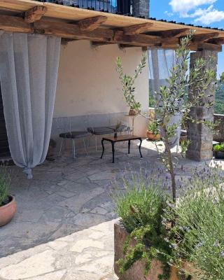 Amazing STUDIO CASA FERMEGLIA with private jacuzzie and perfect panoramic view