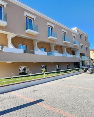 Sweet Hotel