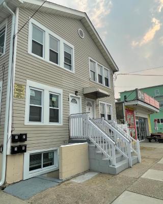 Dupont Beach House C