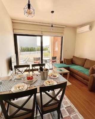 Fides Stylish Apartments Tivat with Pool