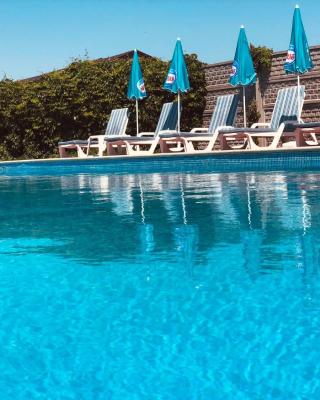 ADMAR Rooms & Restaurant