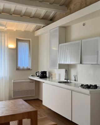 Urbino Apartment - Urban Retreat