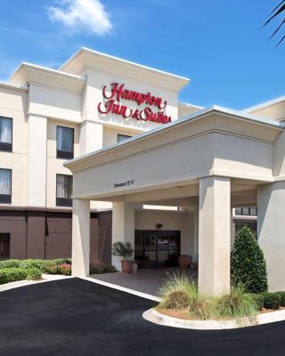 Hampton Inn & Suites Pensacola I-10 N at University Town Plaza