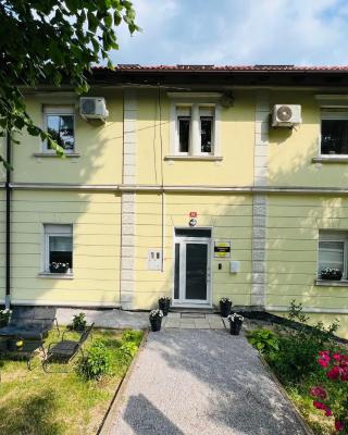 Lemonwood House